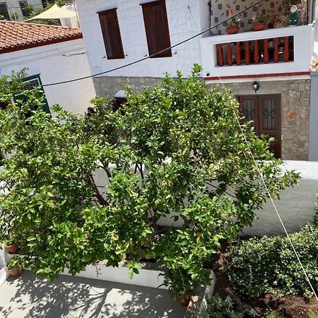 Hotel Douskos Uptown Living Hydra  Esterno foto